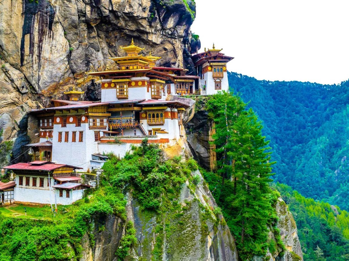 Tailormade Bhutan Holidays 2026: The Definitive Guide to Bespoke Himalayan Journeys